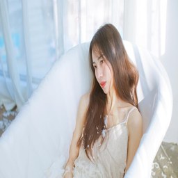 我的XL尺码男友：爱情的宽度与温度如何平衡？